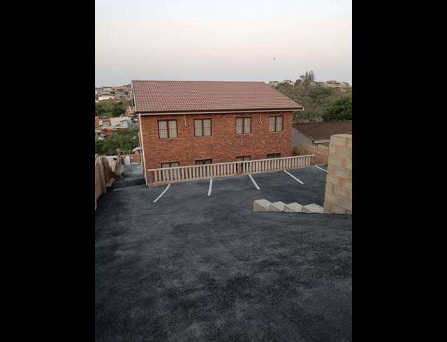 2 BEDROOM PROPERTY TO RENT IN NEWLANDS WEST